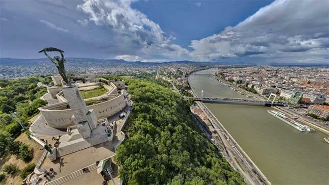 Adrienn Apartment Budapest Esterno foto